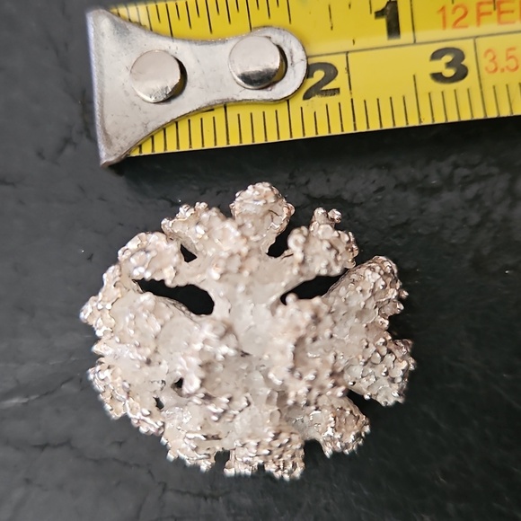 Vintage Elegant Silver Melted Crystalized Floral Pendant - Picture 6 of 6